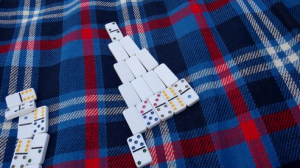Отчёт от 8380 за Игры со Спрайтами / Домино. Правила игры